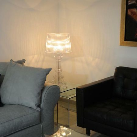 Kennedy Deluxe Suites Nicosia Exteriör bild