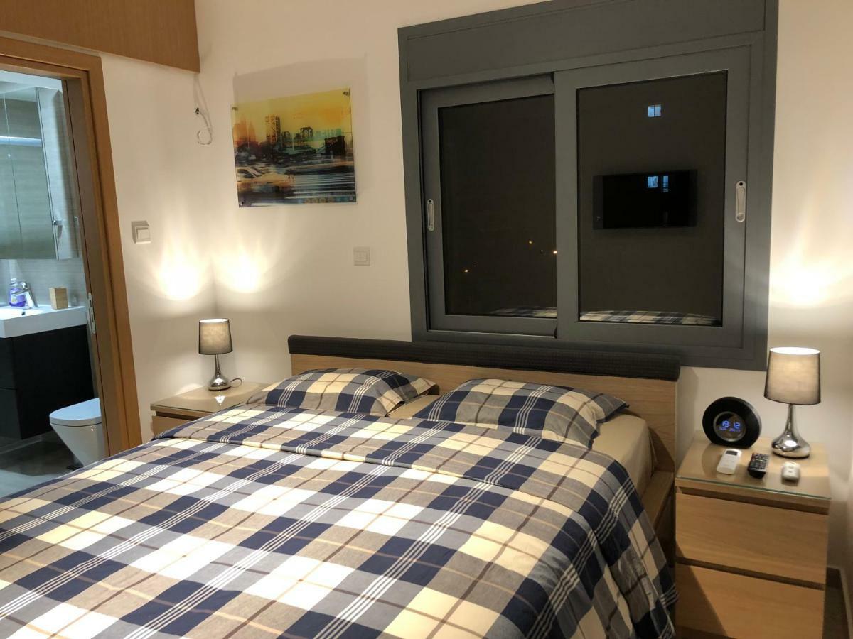 Kennedy Deluxe Suites Nicosia Exteriör bild