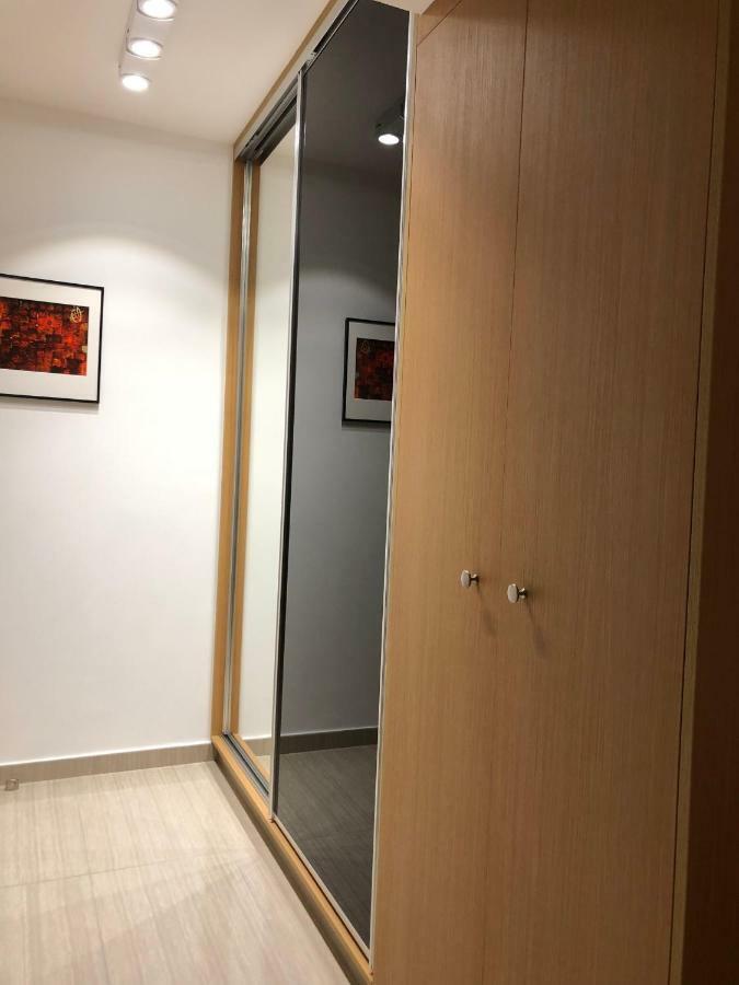 Kennedy Deluxe Suites Nicosia Exteriör bild