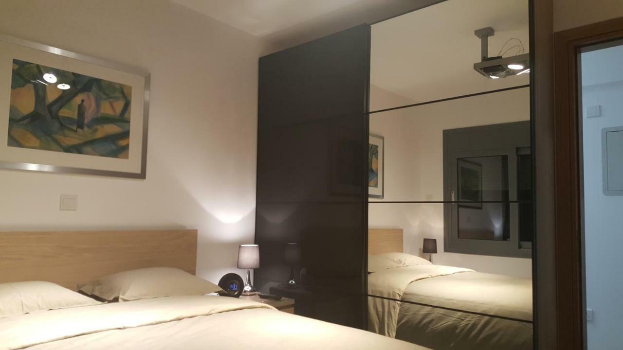 Kennedy Deluxe Suites Nicosia Exteriör bild